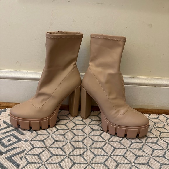 Forever 21 platforms! - Picture 6 of 6